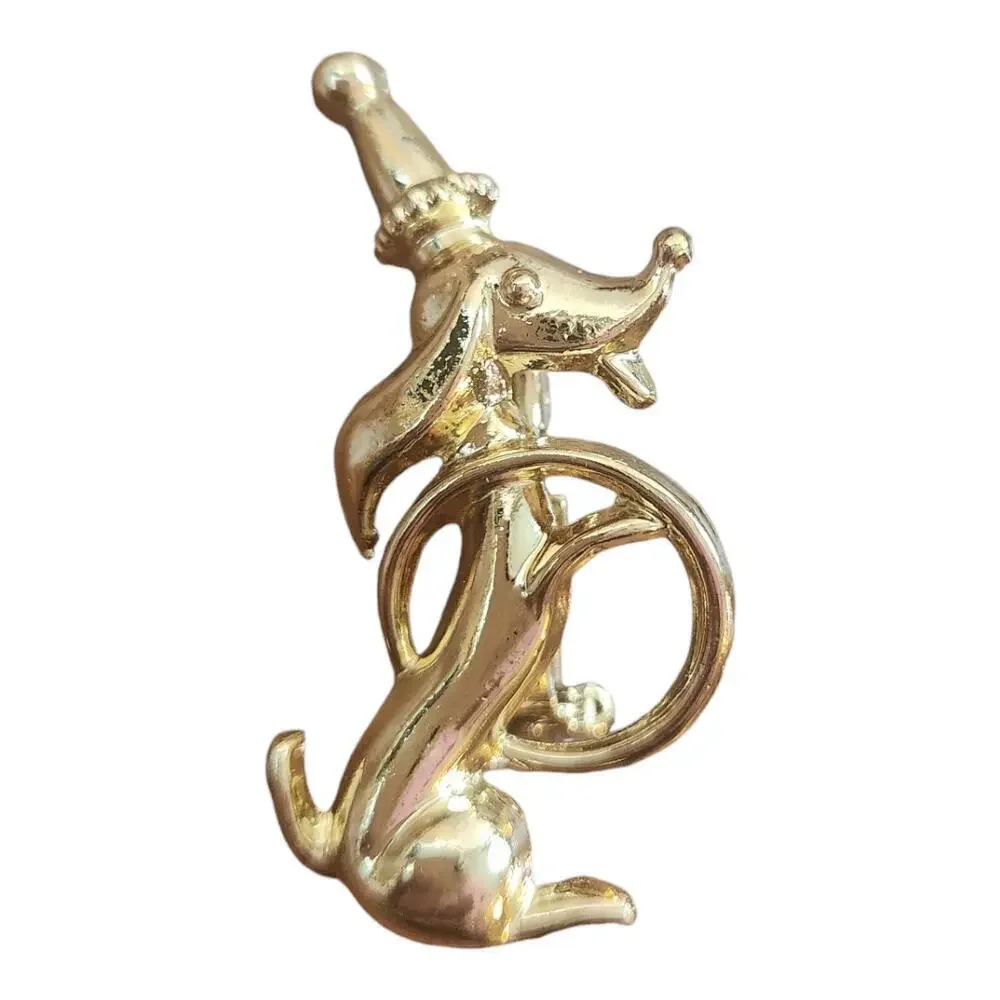 Volupte Circus Dog 1960's vintage gold tone pin 2in.‎ brooch with box